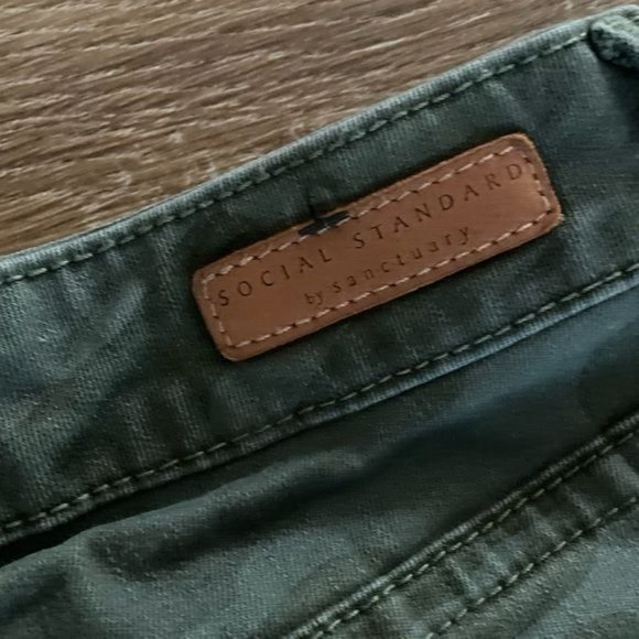 Social Standard by Sanctuary High Rise Skinny Army Print Women’s Jegging Sz 6/28 - Picture 10 of 12